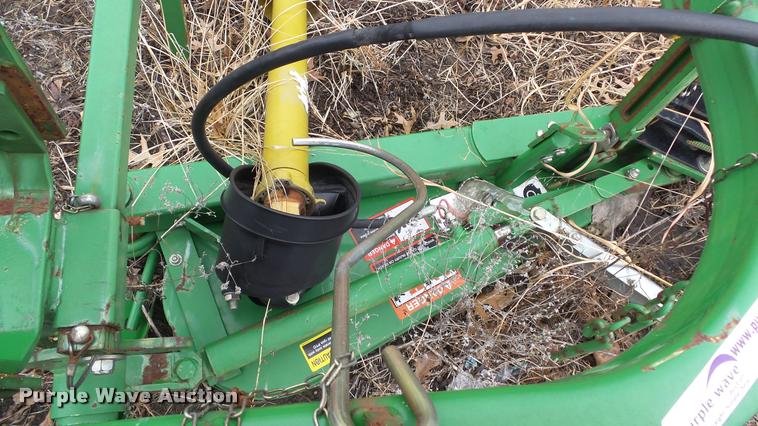 image for item DJ9266 2004 Frontier SB1107 sickle mower