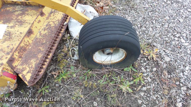 image for item DJ9267 1995 Woods P990-3 rotary mower