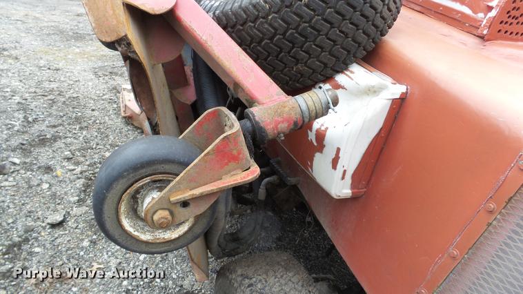 image for item DJ9271 Toro 4000D rotary lawn mower