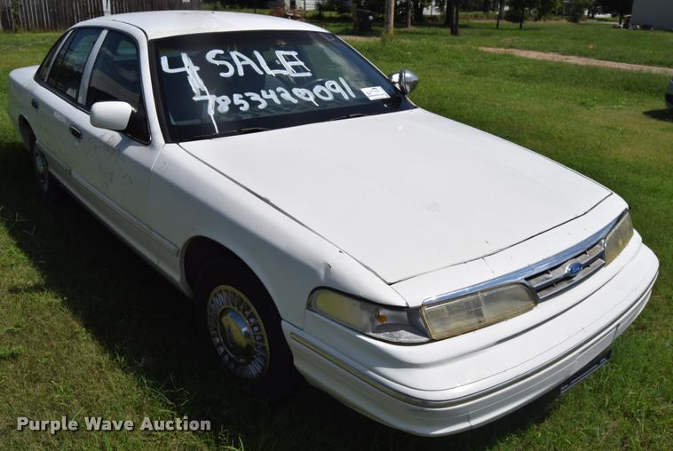 image for item K2824 1997 Ford Crown Victoria Police Interceptor