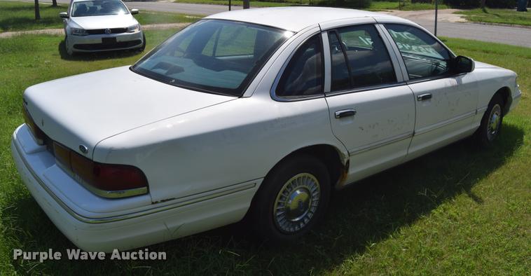 image for item K2824 1997 Ford Crown Victoria Police Interceptor