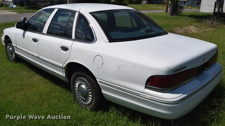 image for item K2824 1997 Ford Crown Victoria Police Interceptor