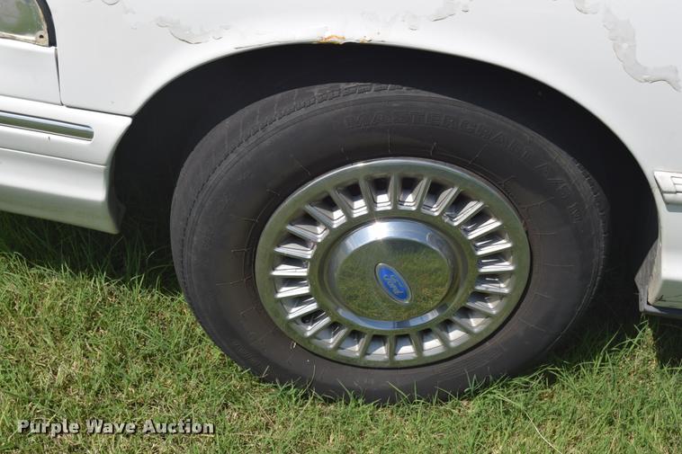 image for item K2824 1997 Ford Crown Victoria Police Interceptor