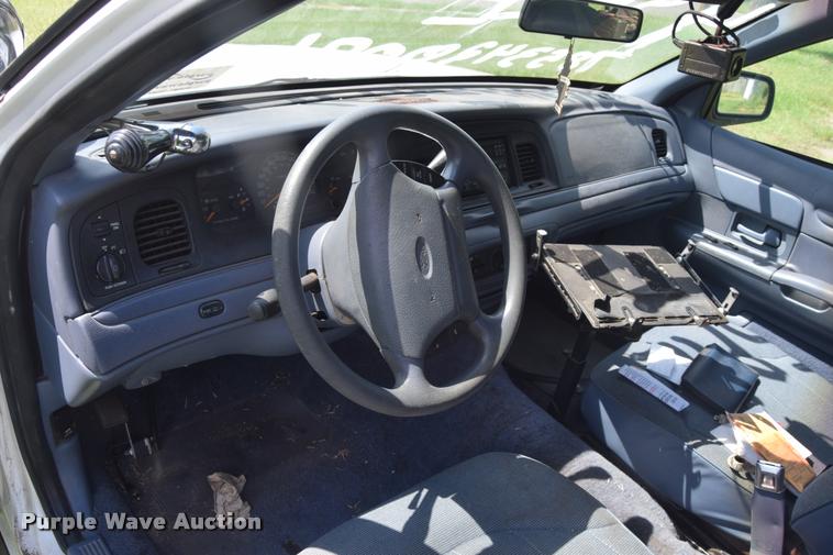 image for item K2824 1997 Ford Crown Victoria Police Interceptor