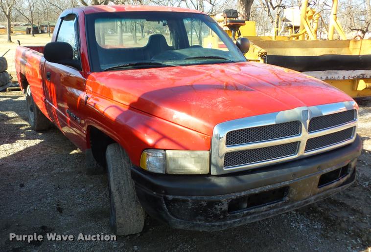 image for item K6496 1999 Dodge Ram 1500 pickup truck