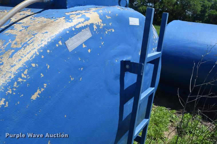 image for item K6610 Fiberglass tank