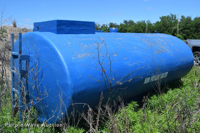 image for item K6611 Fiberglass tank