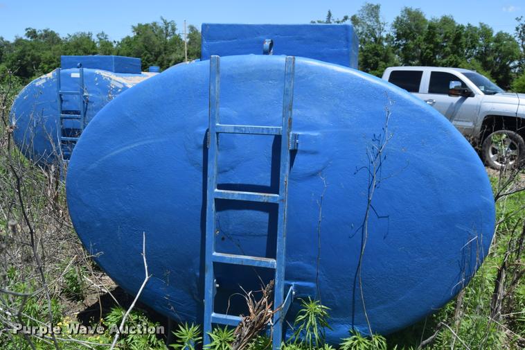 image for item K6611 Fiberglass tank