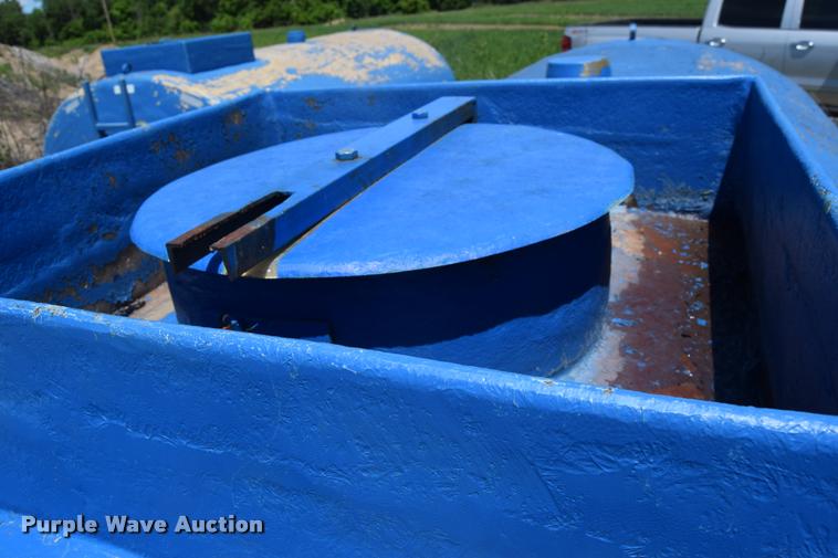 image for item K6611 Fiberglass tank