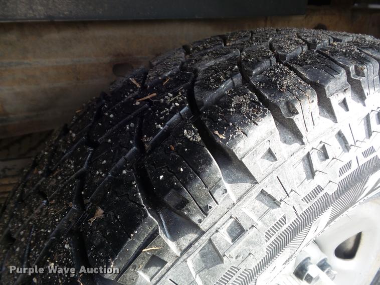 image for item K7705 2006 Chevrolet Silverado 2500HD utility truck