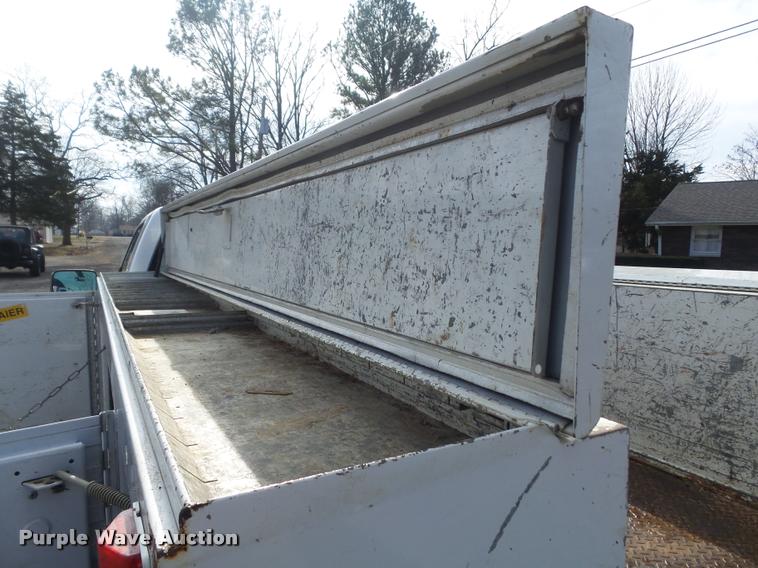 image for item K7705 2006 Chevrolet Silverado 2500HD utility truck