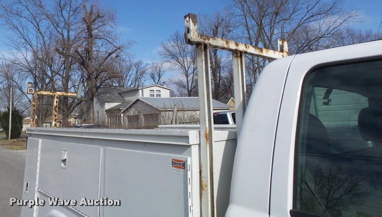 image for item K7705 2006 Chevrolet Silverado 2500HD utility truck