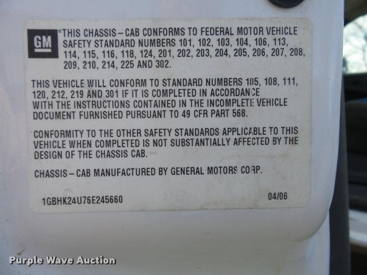 image for item K7705 2006 Chevrolet Silverado 2500HD utility truck