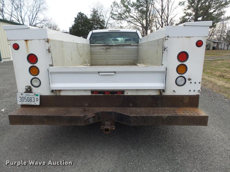 image for item K7706 2005 Chevrolet Silverado 3500 Ext. Cab pickup truck