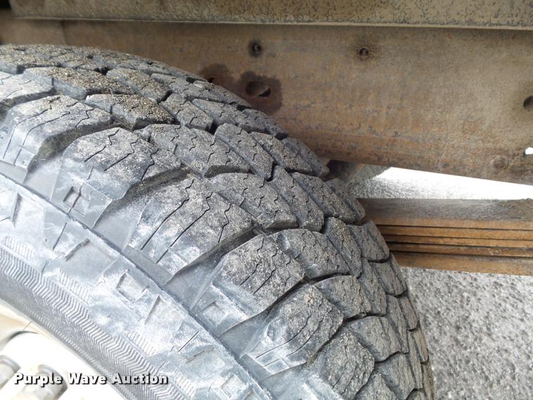 image for item K7707 2003 Chevrolet Silverado 2500HD utility truck