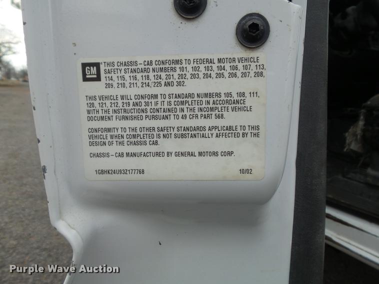 image for item K7707 2003 Chevrolet Silverado 2500HD utility truck