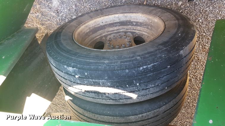 image for item L1721 1998 GMC C6500 flatbed truck