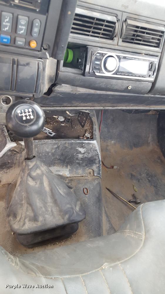 image for item L1721 1998 GMC C6500 flatbed truck