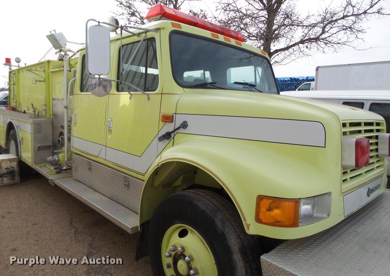 image for item L1728 1993 International 4900 fire truck