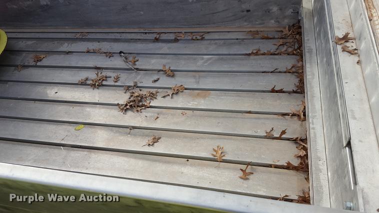 image for item L1728 1993 International 4900 fire truck