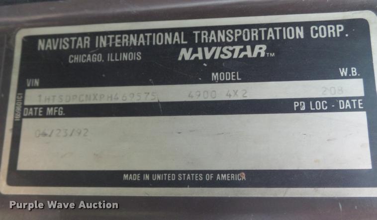 image for item L1728 1993 International 4900 fire truck