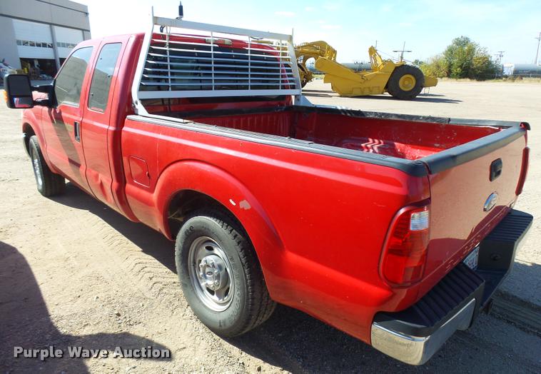 image for item L3304 2011 Ford F250 Super Duty SuperCab pickup truck