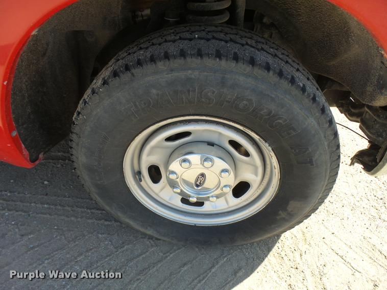 image for item L3304 2011 Ford F250 Super Duty SuperCab pickup truck