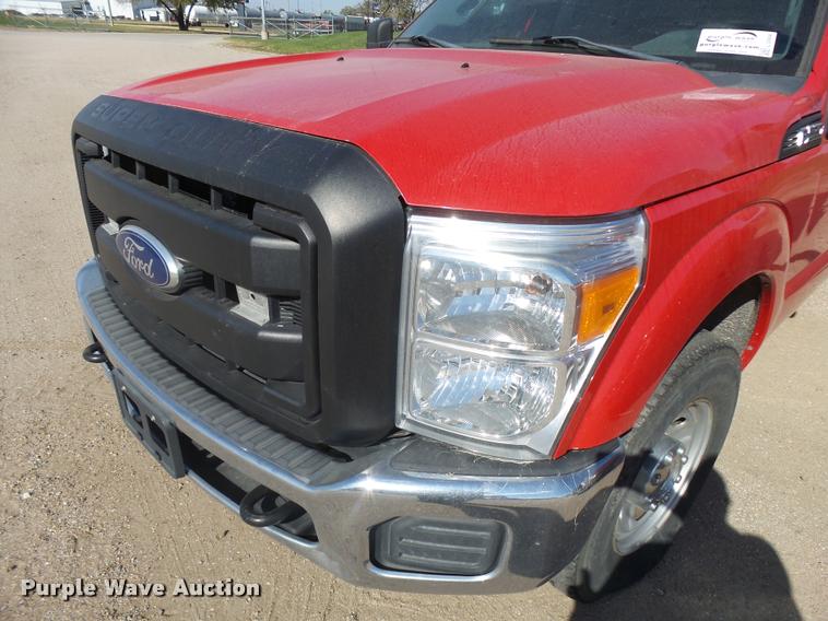 image for item L3304 2011 Ford F250 Super Duty SuperCab pickup truck