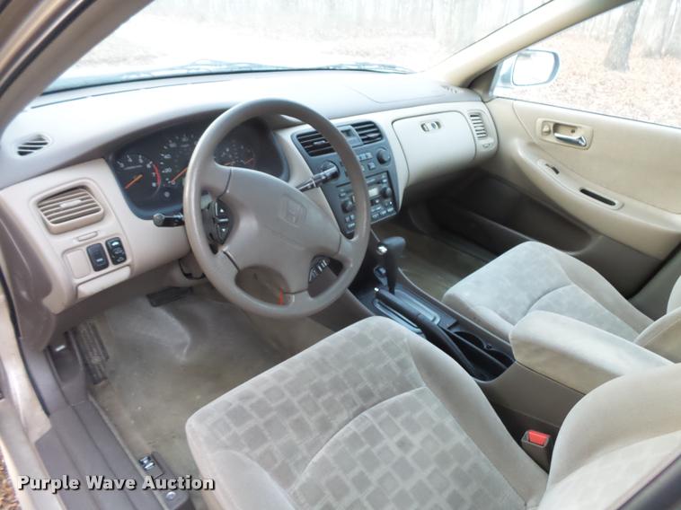 image for item L3617 2002 Honda Accord