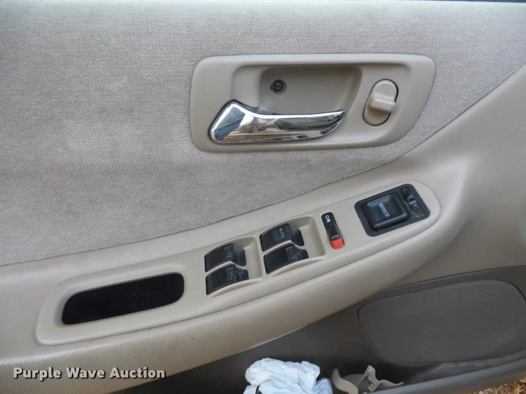 image for item L3617 2002 Honda Accord