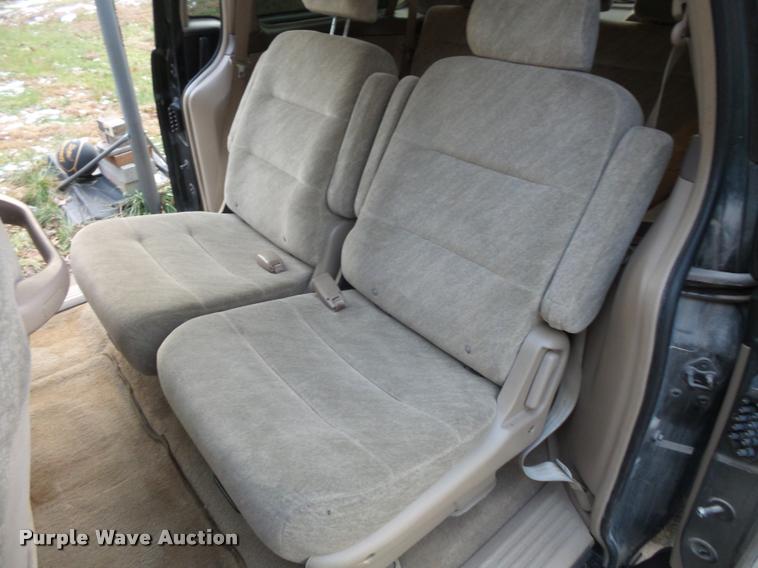 image for item L3618 2001 Honda Odyssey van