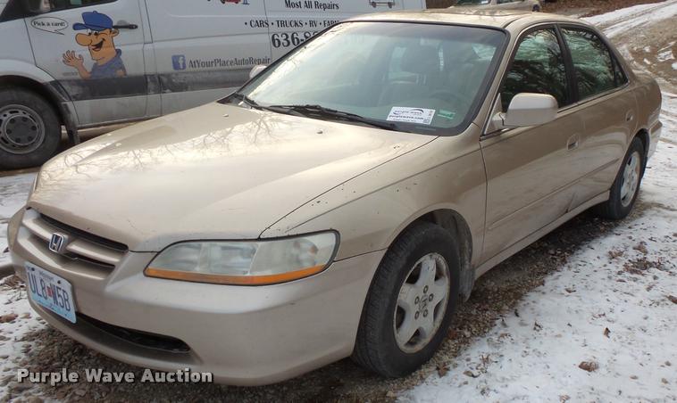 image for item L3619 2000 Honda Accord