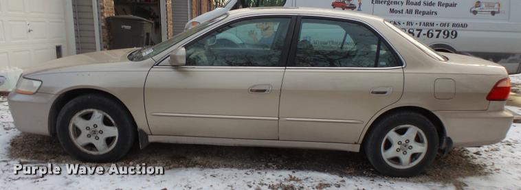 image for item L3619 2000 Honda Accord