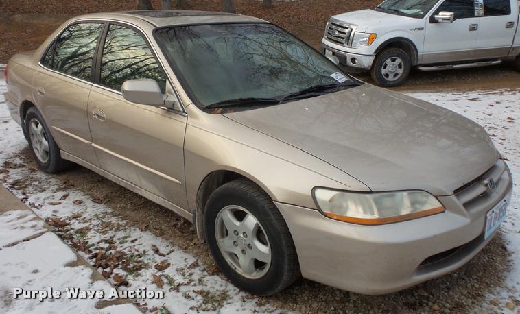 image for item L3619 2000 Honda Accord