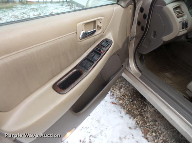 image for item L3619 2000 Honda Accord