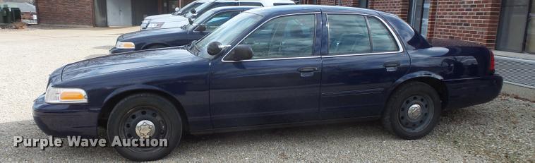 image for item L3628 2010 Ford Crown Victoria Police Interceptor