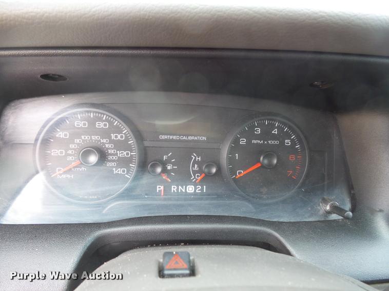 image for item L3628 2010 Ford Crown Victoria Police Interceptor