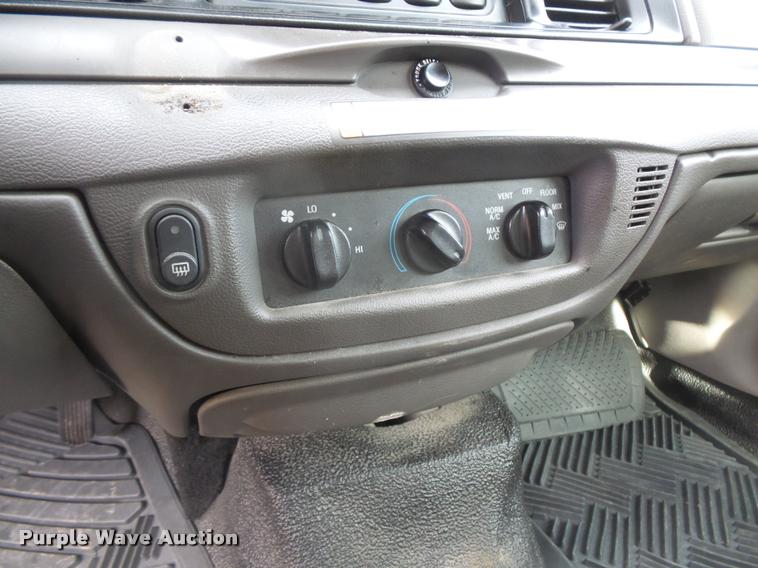 image for item L3628 2010 Ford Crown Victoria Police Interceptor