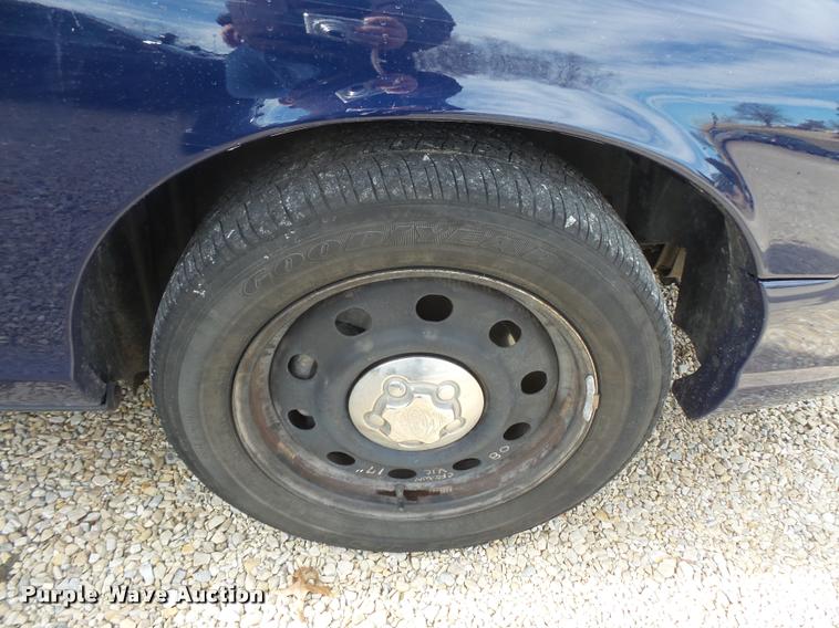 image for item L3628 2010 Ford Crown Victoria Police Interceptor