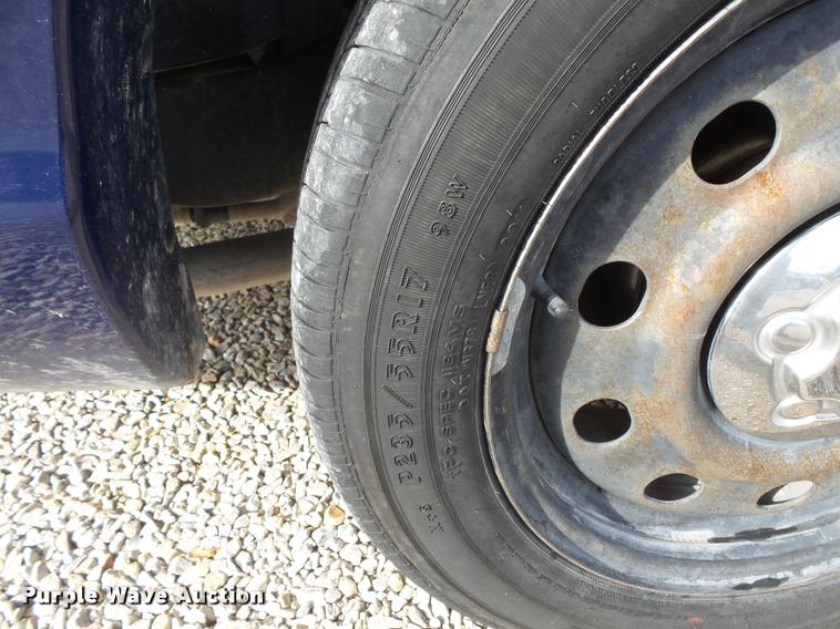 image for item L3629 2010 Ford Crown Victoria Police Interceptor