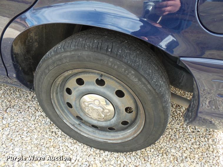 image for item L3629 2010 Ford Crown Victoria Police Interceptor