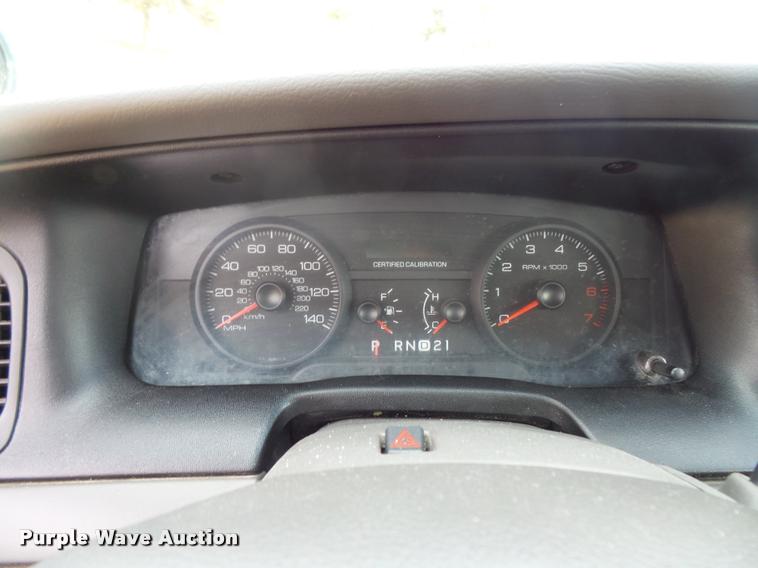 image for item L3629 2010 Ford Crown Victoria Police Interceptor