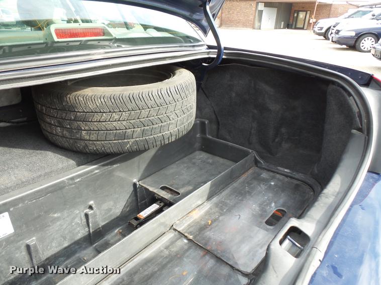 image for item L3629 2010 Ford Crown Victoria Police Interceptor