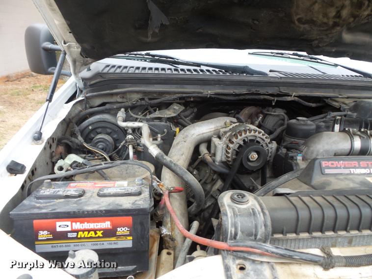 image for item L3630 2004 Ford F550 SuperCab flatbed truck