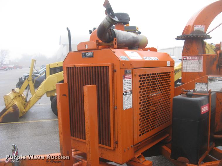 image for item L3934 Bandit 250XP chipper