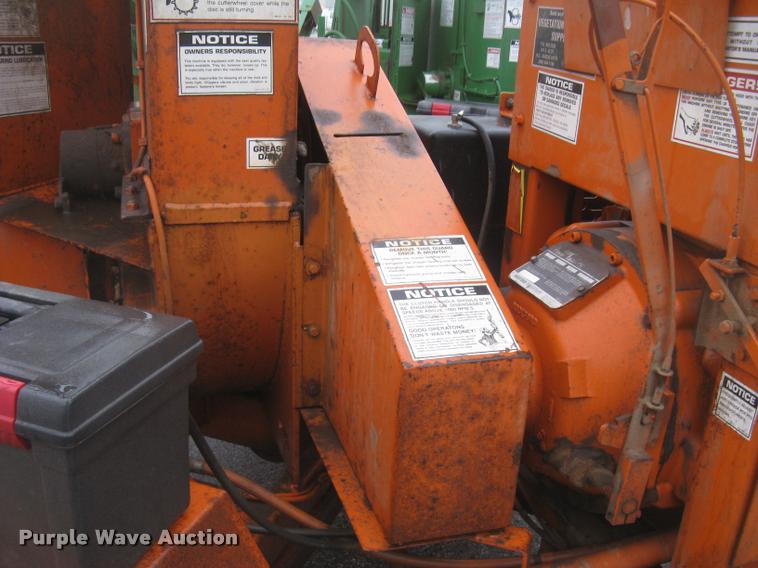 image for item L3934 Bandit 250XP chipper