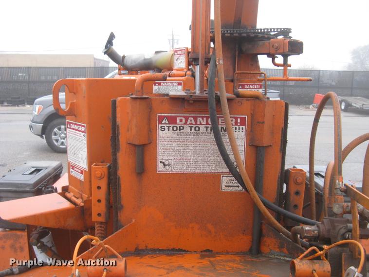 image for item L3934 Bandit 250XP chipper