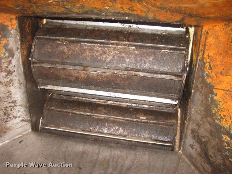 image for item L3934 Bandit 250XP chipper