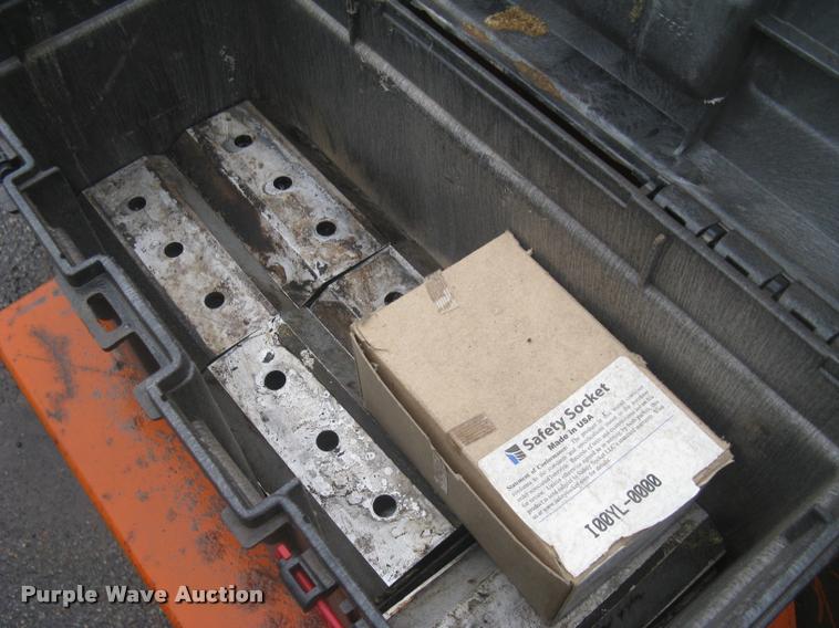 image for item L3934 Bandit 250XP chipper