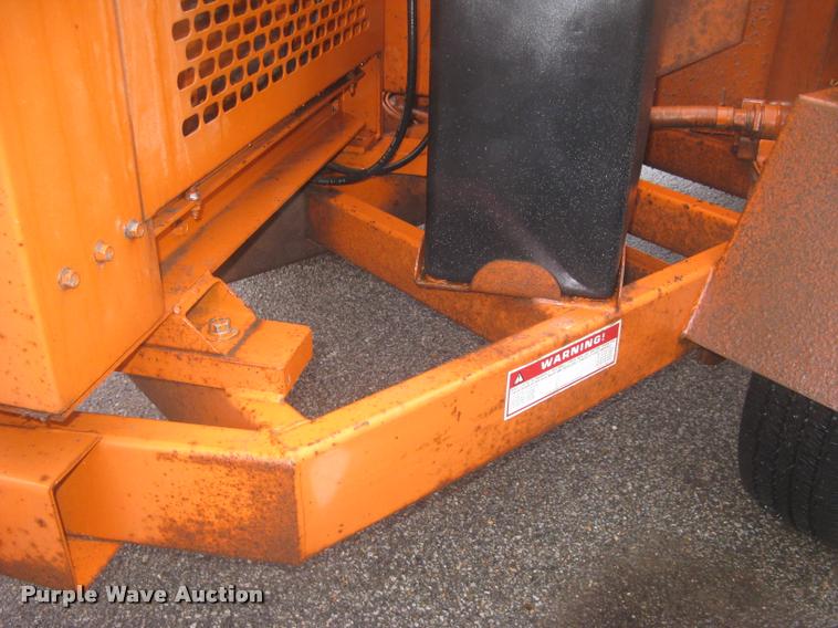 image for item L3934 Bandit 250XP chipper